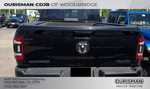 Diamond Black Crystal Pearlcoat 2019 RAM 2500 Laramie Crew Cab 4x4 6'4' Box