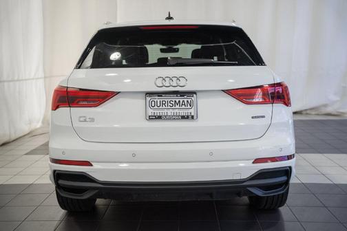 White 2024 Audi Q3 Premium 45 TFSI S line quattro Tiptronic