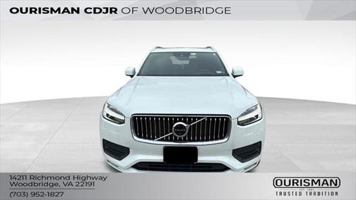 2020 Volvo XC90 T6 Momentum