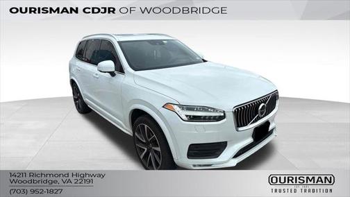 2020 Volvo XC90 T6 Momentum