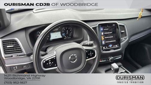 2020 Volvo XC90 T6 Momentum
