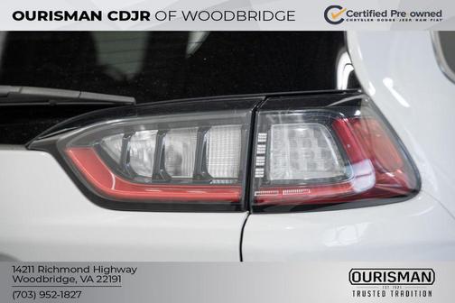 Bright White Clearcoat 2022 Jeep Cherokee Latitude Lux