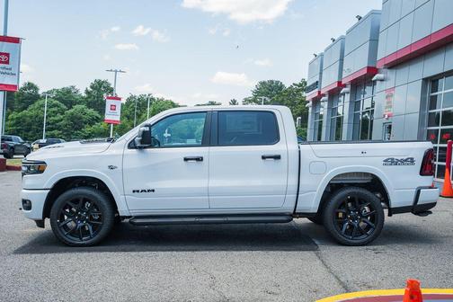 Bright White Clearcoat 2026 RAM 1500 Laramie