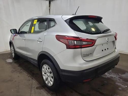 Brilliant Silver Metallic 2020 Nissan Rogue Sport S