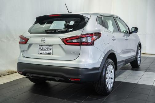 Brilliant Silver Metallic 2020 Nissan Rogue Sport S