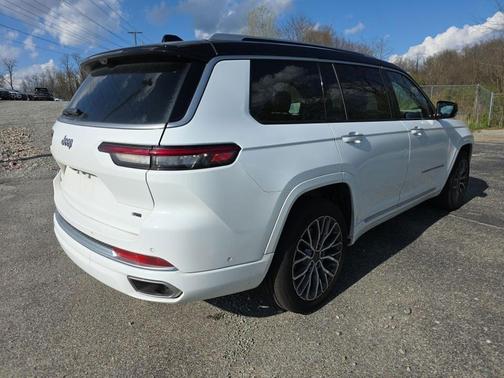 Bright White Clearcoat 2023 Jeep Grand Cherokee L Summit Reserve