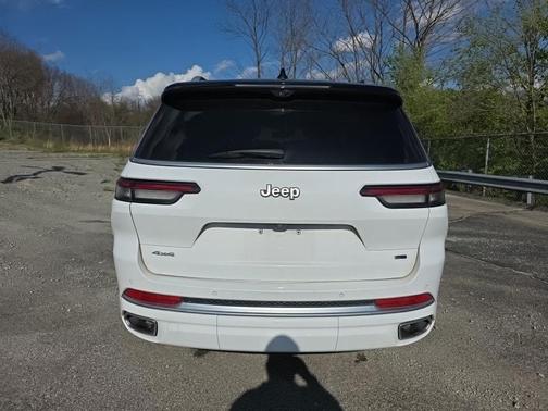 Bright White Clearcoat 2023 Jeep Grand Cherokee L Summit Reserve