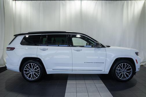 Bright White Clearcoat 2023 Jeep Grand Cherokee L Summit Reserve