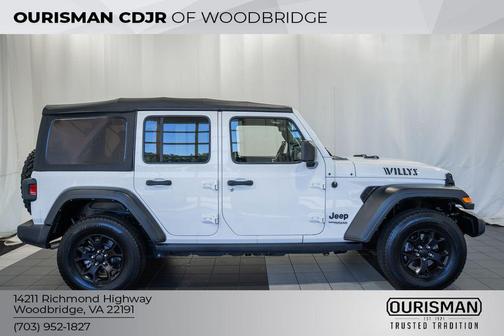 Bright White Clearcoat 2022 Jeep Wrangler Willys