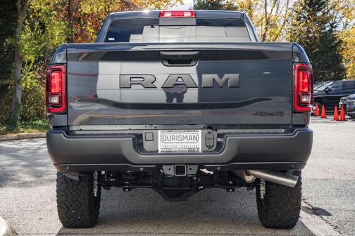 2026 RAM 2500 Tradesman Crew Cab 4x4 6'4' Box