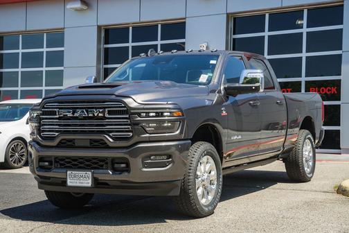 Granite Crystal Metallic Clearcoat 2026 RAM 2500 Laramie Crew Cab 4x4 6'4' Box