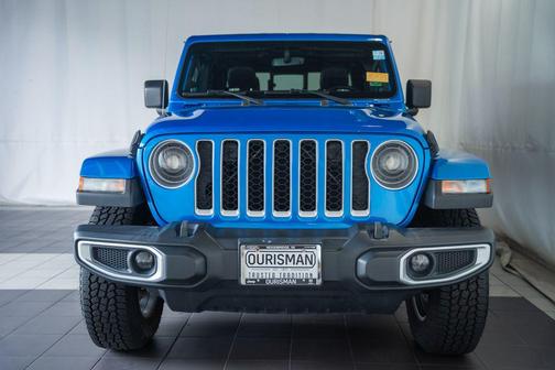 Hydro Blue Pearlcoat 2021 Jeep Gladiator Overland