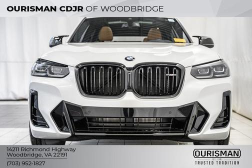 Mineral White Metallic 2024 BMW X3 M40i