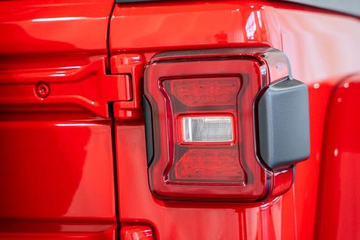 Firecracker Red Clearcoat 2026 Jeep Wrangler Rubicon