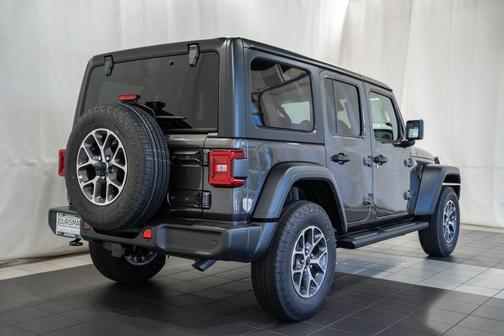 Granite Crystal Metallic Clearcoat 2026 Jeep Wrangler Sport S