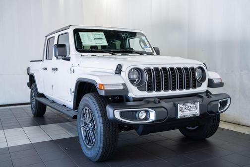 Bright White Clearcoat 2026 Jeep Gladiator Sport S