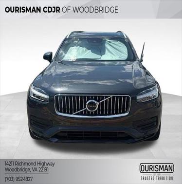 2021 Volvo XC90 T6 Momentum