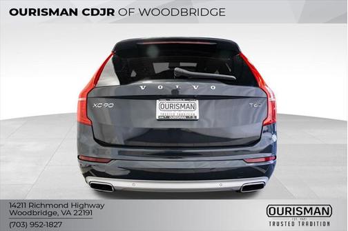 2021 Volvo XC90 T6 Momentum