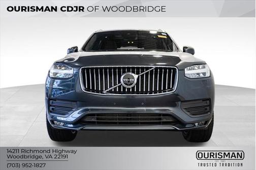 2021 Volvo XC90 T6 Momentum