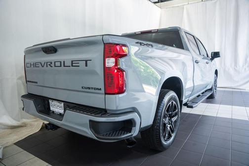Slate 2024 Chevrolet Silverado 1500 Custom