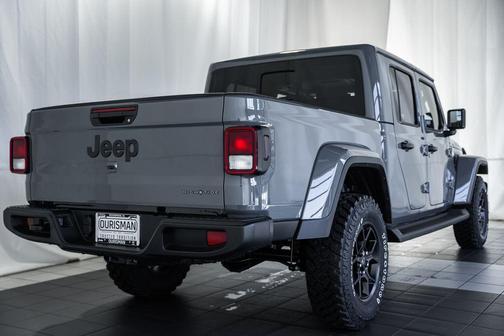 2025 Jeep Gladiator Sport