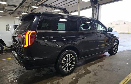 AGATE BLACK METALLIC 2025 Ford Expedition Max Platinum