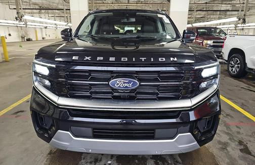 AGATE BLACK METALLIC 2025 Ford Expedition Max Platinum