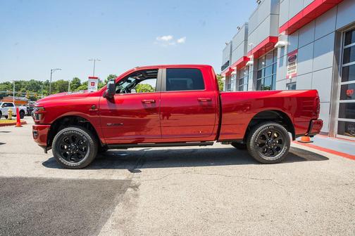 Molten Red Pearlcoat 2026 RAM 2500 Laramie Crew Cab 4x4 6'4' Box