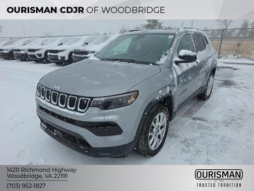 2023 Jeep Compass Latitude Lux