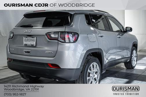 2023 Jeep Compass Latitude Lux