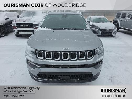 2023 Jeep Compass Latitude Lux