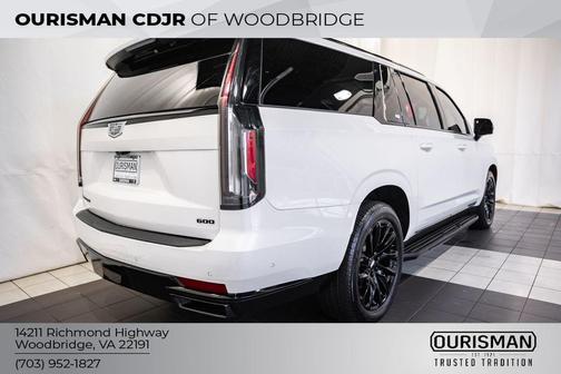 2024 Cadillac Escalade ESV Sport Platinum