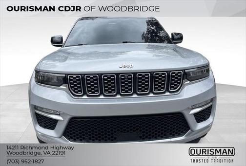 2022 Jeep Grand Cherokee Summit