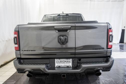 Granite Crystal Metallic Clearcoat 2021 RAM 1500 Limited