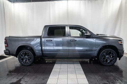Granite Crystal Metallic Clearcoat 2021 RAM 1500 Limited