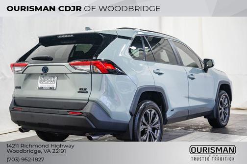 2023 Toyota RAV4 Hybrid XLE Premium