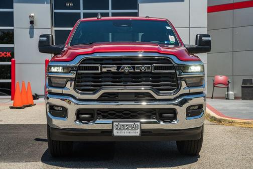 Molten Red Pearlcoat 2026 RAM 2500 Big Horn Crew Cab 4x4 6'4' Box