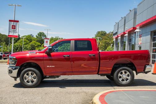Molten Red Pearlcoat 2026 RAM 2500 Big Horn Crew Cab 4x4 6'4' Box