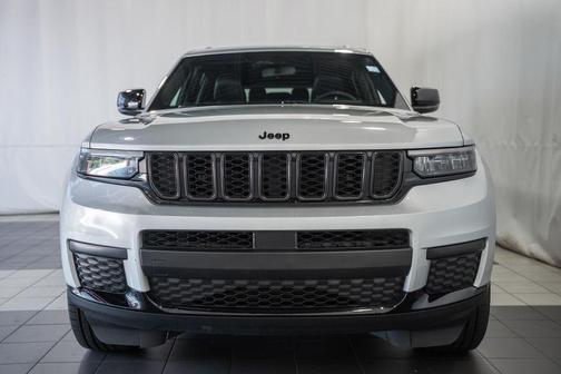 Silver Zynith 2024 Jeep Grand Cherokee L Altitude