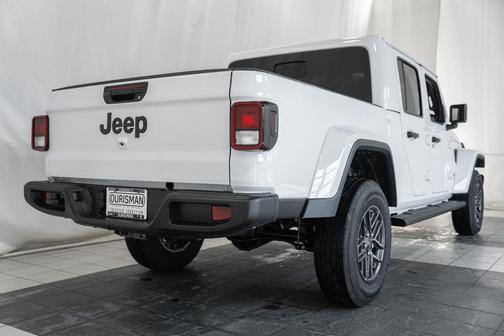 2026 Jeep Gladiator Sport S