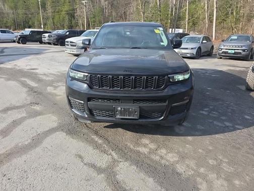 Diamond Black Crystal Pearlcoat 2022 Jeep Grand Cherokee L Limited
