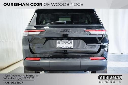 Diamond Black Crystal Pearlcoat 2022 Jeep Grand Cherokee L Limited