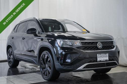 Deep Black 2023 Volkswagen Taos 1.5T SE
