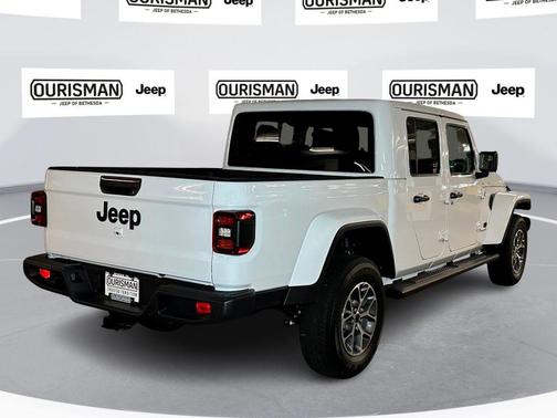 2025 Jeep Gladiator Sport S