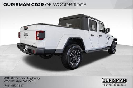 2022 Jeep Gladiator Overland