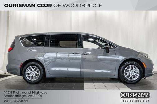 2025 Chrysler Pacifica L