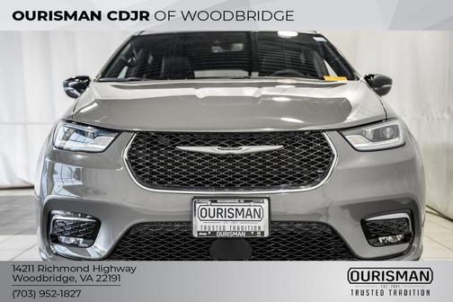 2025 Chrysler Pacifica L