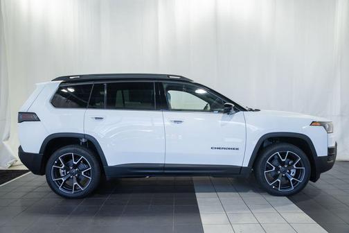 Bright White Clearcoat 2026 Jeep Cherokee Overland