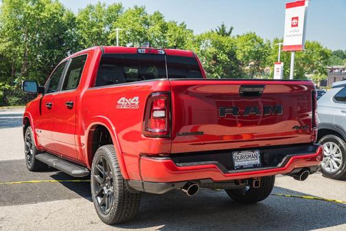 Molten Red Pearlcoat 2026 RAM 1500 Laramie