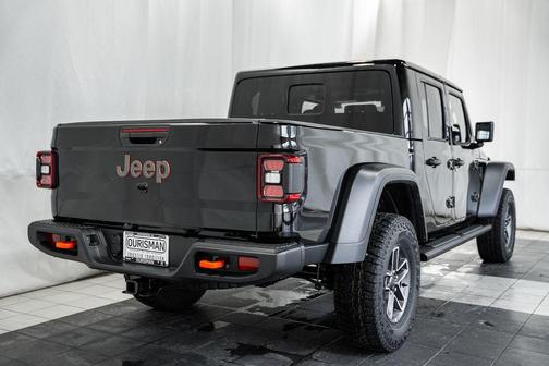 2026 Jeep Gladiator Mojave 4x4